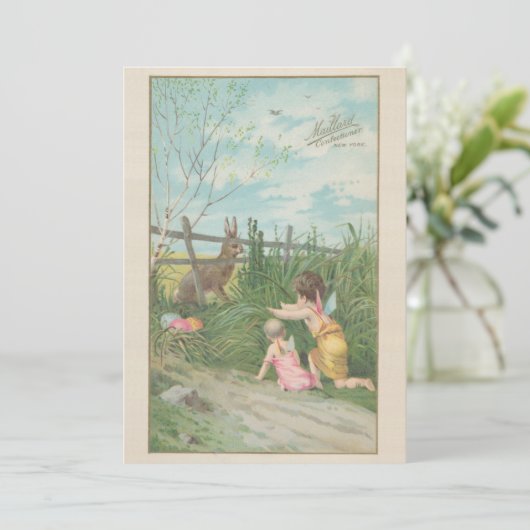  schattige jongens die konijnenei eten feestdagenkaart (Staand voorkant)