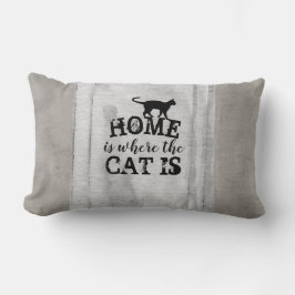 schattige kat citeert kussen met een dun grijs