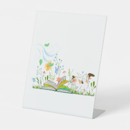 Schattige Kat dat een boek leest. Reclamebord Met Voetstuk