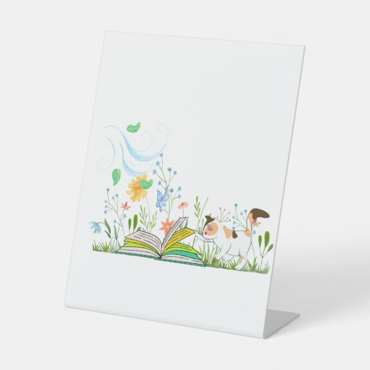 Schattige Kat dat een boek leest. Reclamebord Met Voetstuk (Voorkant)