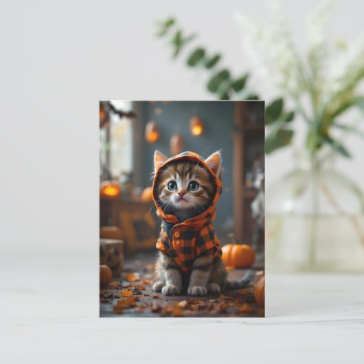 Schattige kat in een zwarte en oranje vacht op Hal Briefkaart (Staand voorkant)