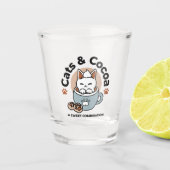 Schattige Kat in Mok Vakantie Ontwerp - Kat & Caca Shot Glas (Voorkant)