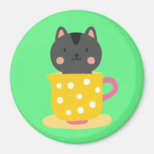 Schattige kat in theekopje cartoon op mintgroen magneet
