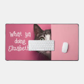 Schattige Kat Kijkt Bureaumat (Keyboard & Muis)