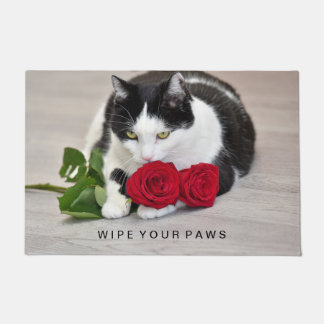 Schattige kat met de rode roos deurmat