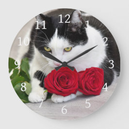 Schattige kat met de rode roos grote klok