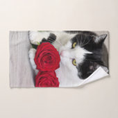 Schattige kat met de rode roos handdoek (Handdoek)