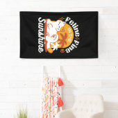Schattige kat ontspannen in de zon - zomerhuisdier spandoek (Insitu)