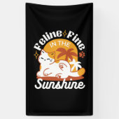 Schattige kat ontspannen in de zon - zomerhuisdier spandoek (Verticaal)