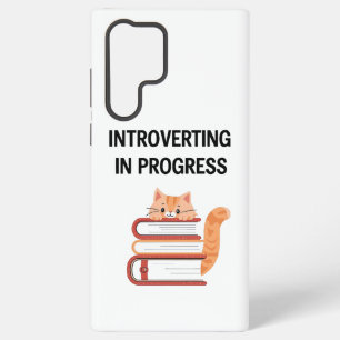 Schattige kat op boeken "Introvert in ontwikkeling Samsung Galaxy Hoesje