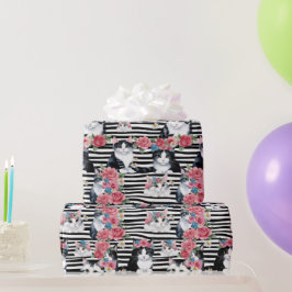 Schattige katten roze rozen en zwarte strepen cadeaupapier