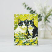 Schattige katten zitten in een veld van Daisies Briefkaart (Staand voorkant)