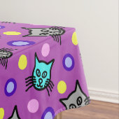 Schattige kattenpatroon in violet klein tafelkleed (Voorbeeld)
