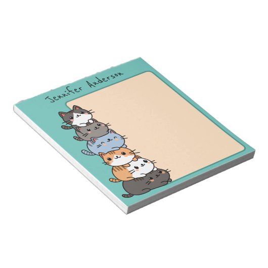 Schattige Kawaii Stack van Kitty Cats Custom Notitieblok (Schuin)