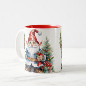 Schattige Kerst Vrolijke Gnome Koffie Mok, Tweekleurige Koffiemok (Voorkant links)