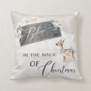 Schattige kerstbos Scene met Fawn Kussen