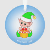 Schattige Kerstelf, aangepaste naam op lichtblauw Ornament (achterkant)