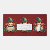 Schattige Kerstelf met vrolijk bord Rood Bureaumat (Keyboard & Muis)