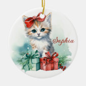 Schattige kerstkitten met kerstcadeaus keramisch ornament (Voorkant)