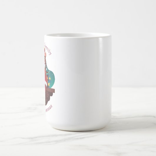 schattige kerstmantel op het dak van een vakantiem koffiemok (Center)