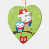 SCHATTIGE KERSTORNAMENT:: feestelijk uilenpaar Keramisch Ornament (Links)