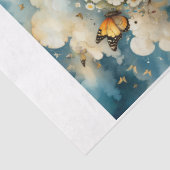 Schattige kind in een lenteweide met vlinder tissuepapier (Detail)