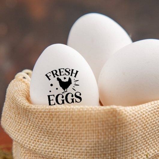 Schattige kippenei vers Boerderij Rubberstempel