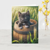 Schattige kitten in een houten vat kaart (Gele Bloem)