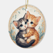 Schattige Kittens Knuffelen Samen Keramisch Ornament (Links)