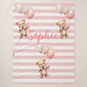 Schattige klein Beer in roze Sherpa Deken