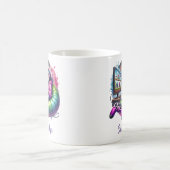 Schattige klein meisje dat videogame speelt koffiemok (Center)