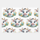 Schattige klein meisje koe in bloemen inpakpapier vel (Voorkant 2)