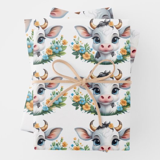 Schattige klein meisje koe in bloemen inpakpapier vel (In situ)
