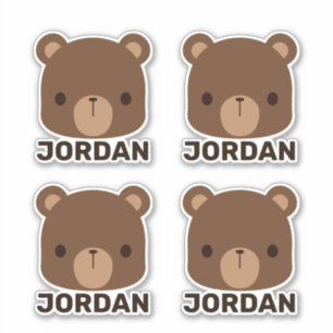 Schattige kleine bruine beer met gepersonaliseerde sticker
