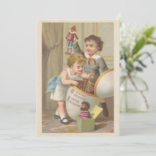  schattige kleine jongens die eicel eten feestdagenkaart (Staand voorkant)