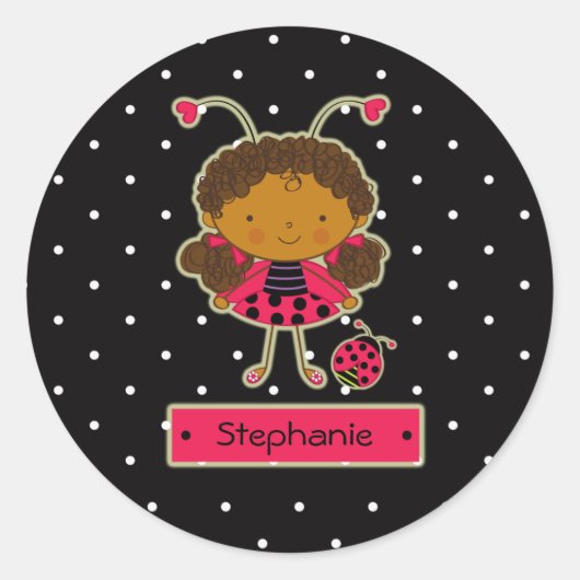 Schattige kleine ladybug meisje gepersonaliseerde ronde sticker (Voorkant)