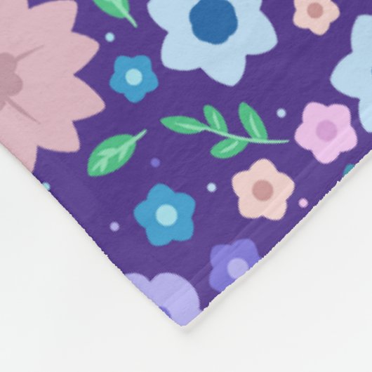 Schattige kleurrijk bloemmotief op Paarse achtergr Fleece Deken (Hoek)