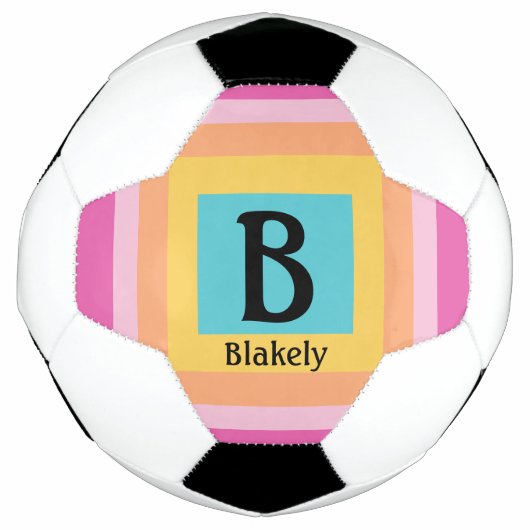 Schattige & Kleurrijk Monogram Letternaam Girly Fu Voetbal (Voorkant)