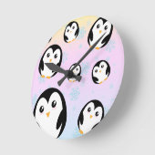 Schattige kleurrijk pastel pinguïn gradiëntpatroon ronde klok (Hoek)