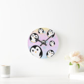 Schattige kleurrijk pastel pinguïn gradiëntpatroon ronde klok (Huis)