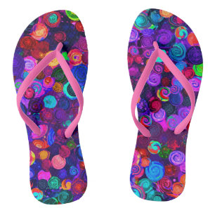 Schattige kleurrijke spiraal cosmos patronen teenslippers