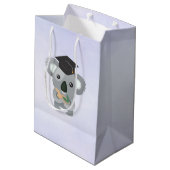 Schattige Koala Beer in een zwarte Graduation Cap Medium Cadeauzakje (Achterkant Gekanteld)
