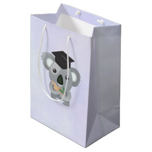 Schattige Koala Beer in een zwarte Graduation Cap Medium Cadeauzakje