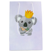 Schattige Koala Beer met een gouden kroon Medium Cadeauzakje (Voorkant)