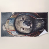 Schattige koala met schattig pet op maat strandlaken (Voorkant)