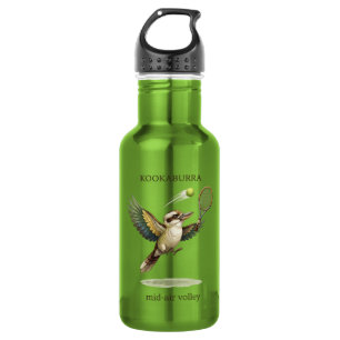 Schattige Kookaburra speelt tennis volley in de lu Waterfles