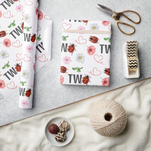 Schattige Lady Bugs Gift 2e Verjaardag Verpakking  Cadeaupapier (Crafts)