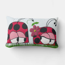 Schattige Ladybug Wooking Zijne Nieuwe Liefde Cart