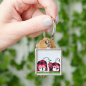 Schattige Ladybug Wooking Zijne Nieuwe Liefde Cart Sleutelhanger (Hand)