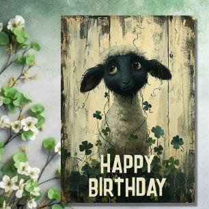 Schattige Lam en Lucky Shamrocks Irish Happy Birth Kaart